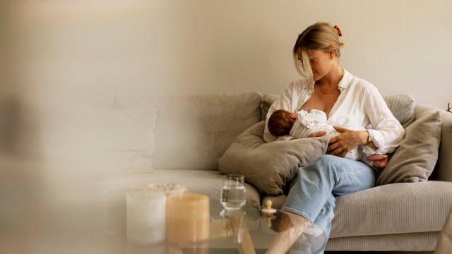 How new NHS staff guidance could put new mums at risk of 'overworking' new mums by breastfeeding